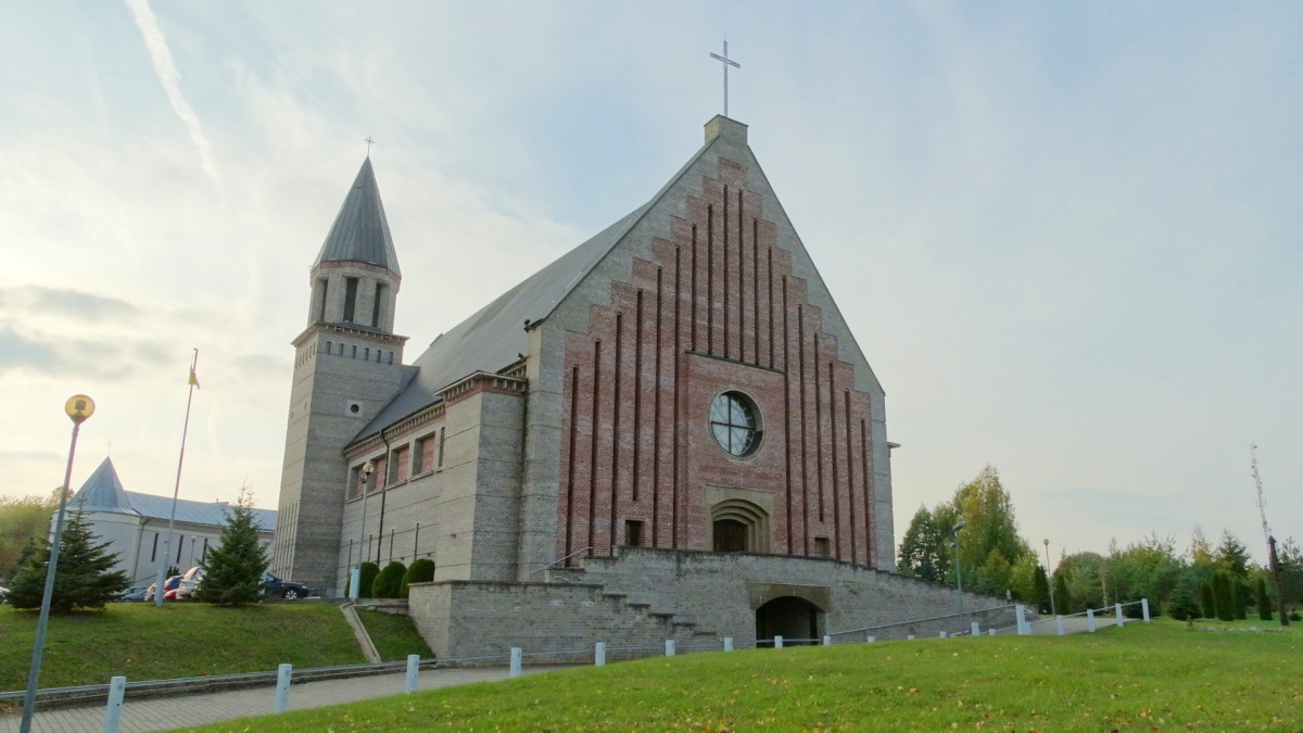 Alytaus Švč. M. Marijos Krikščionių Pagalbos bažnyčia