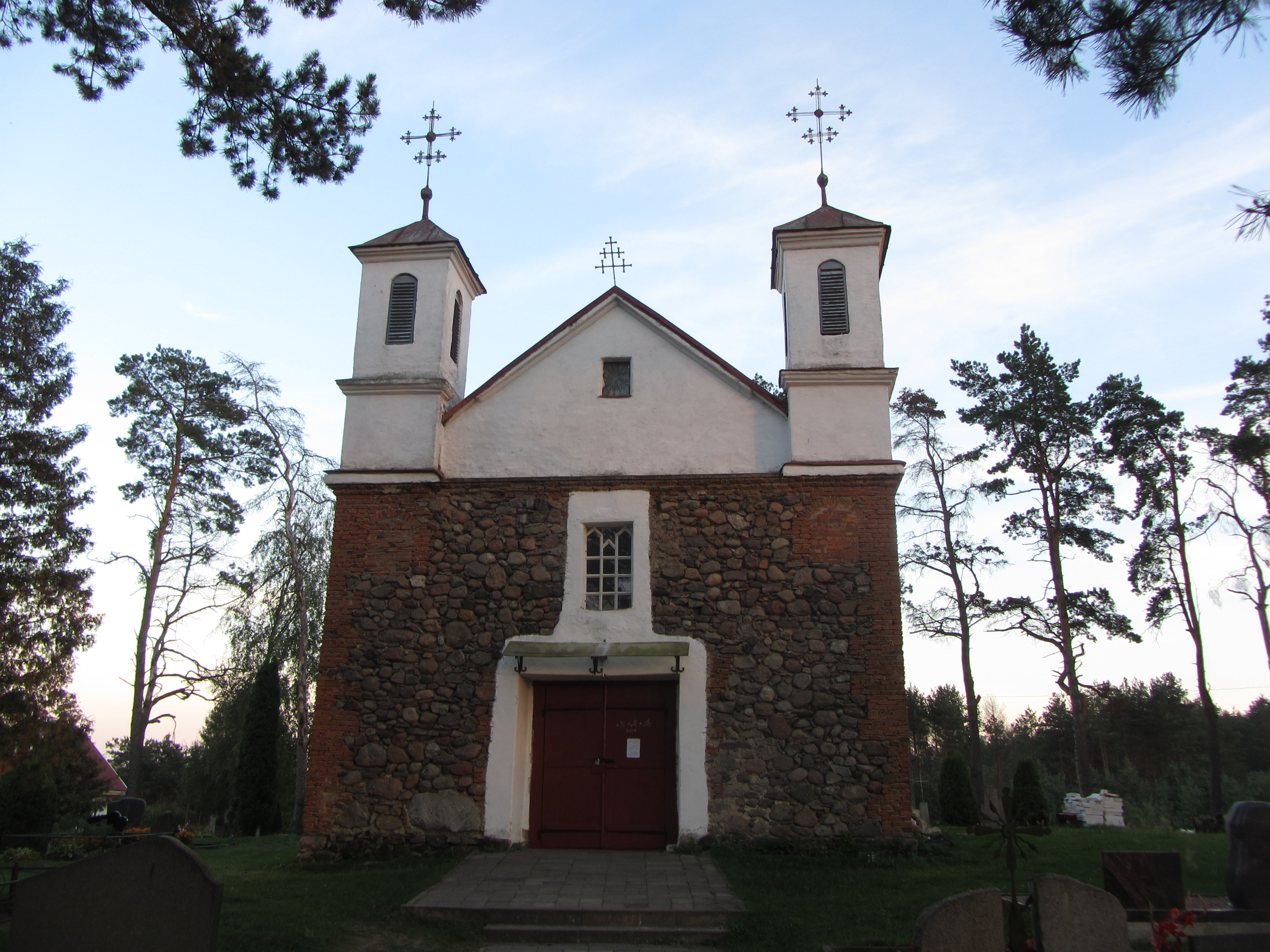 Babriškių Šv. arkangelo Mykolo bažnyčia | Autorius: vietoves.lt
