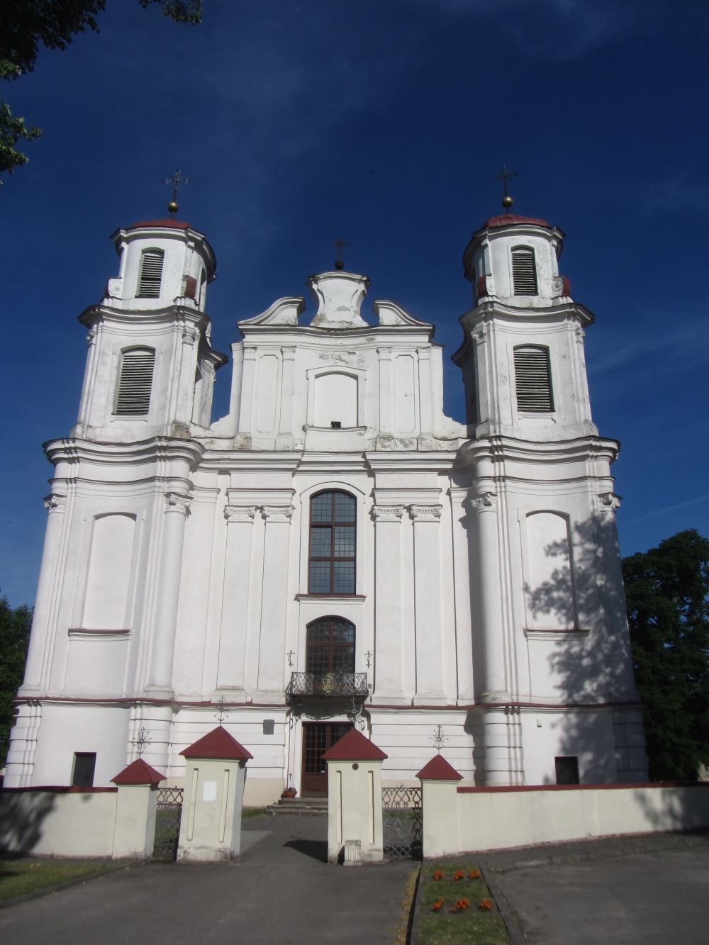 Jiezno Šv. arkangelo Mykolo ir Jono Krikštytojo bažnyčia | Autorius: vietoves.lt