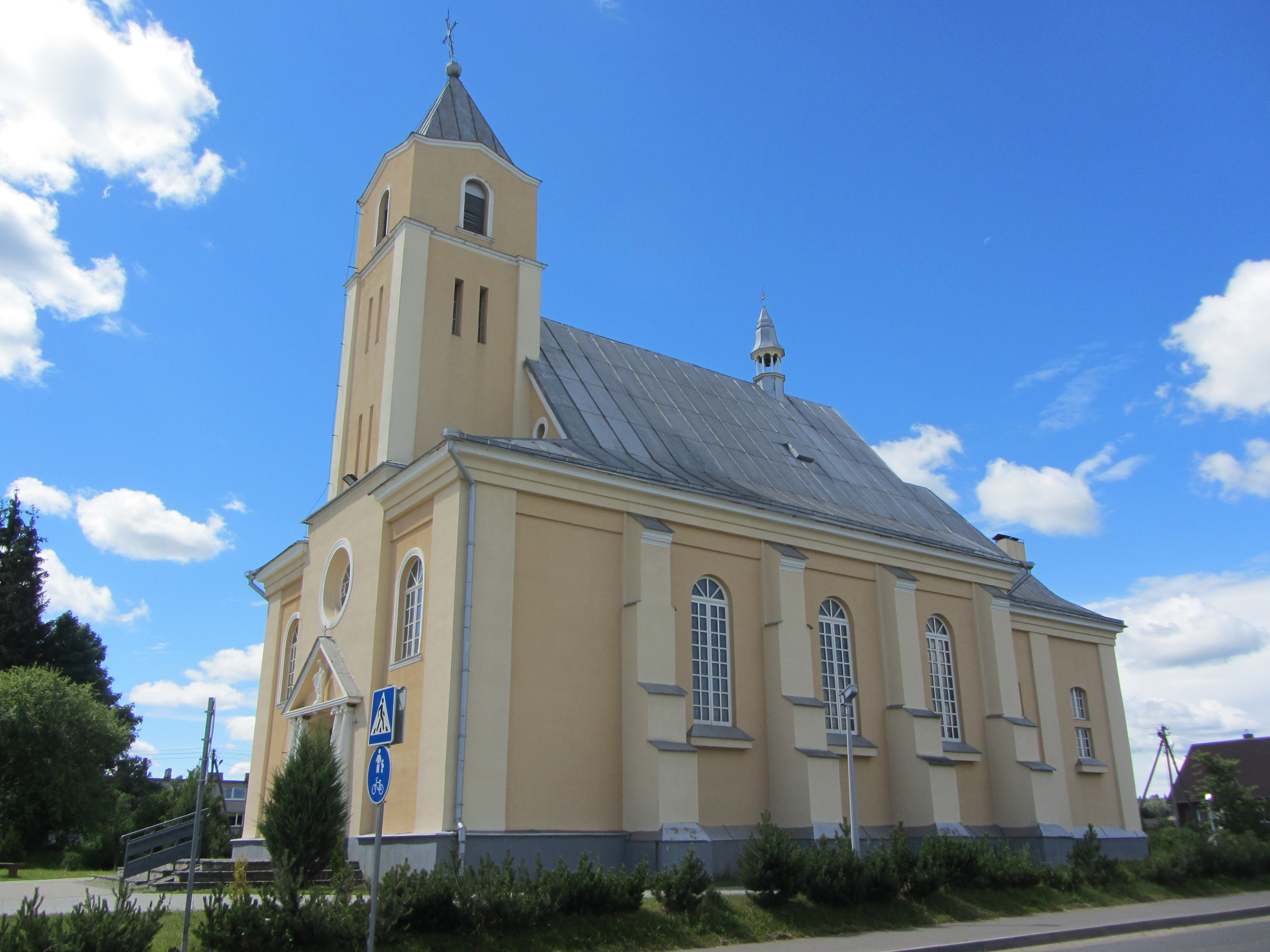 Riešės Šv. Vyskupo Stanislovo bažnyčia