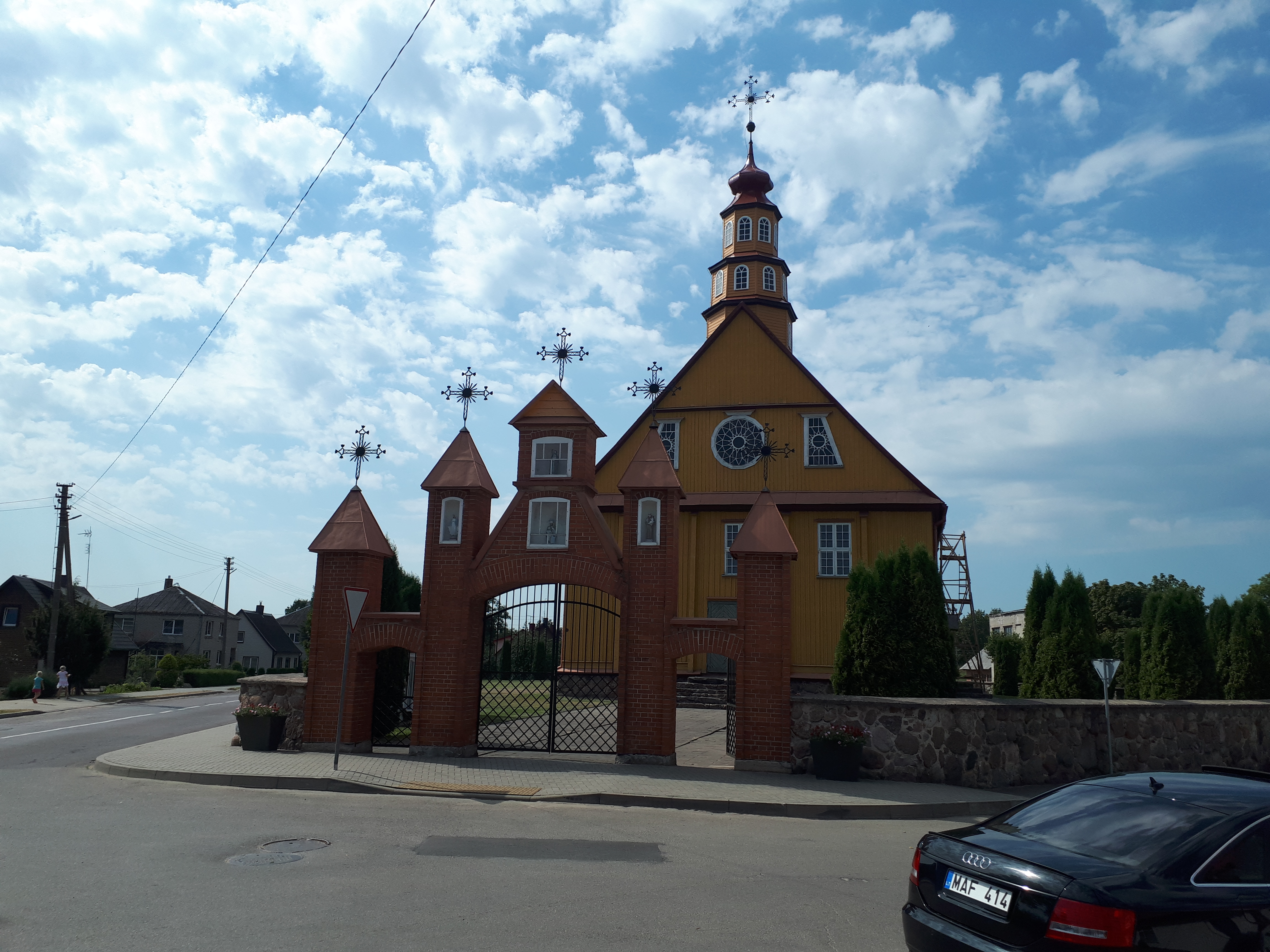 Varnių Šv. Aleksandro bažnyčia | Autorius: vietoves.lt