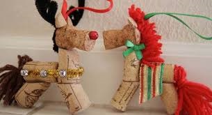 Idėjos kalėdiniams žaisliukams iš vyno kamščių